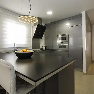 https://plaza-de-espaa-apartment.hotelsinnerja.org
